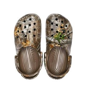 Real tree camo crocs